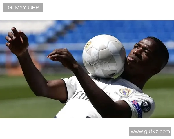 维尼修斯精彩抽射助力皇马夺得重要胜利展现出色状态