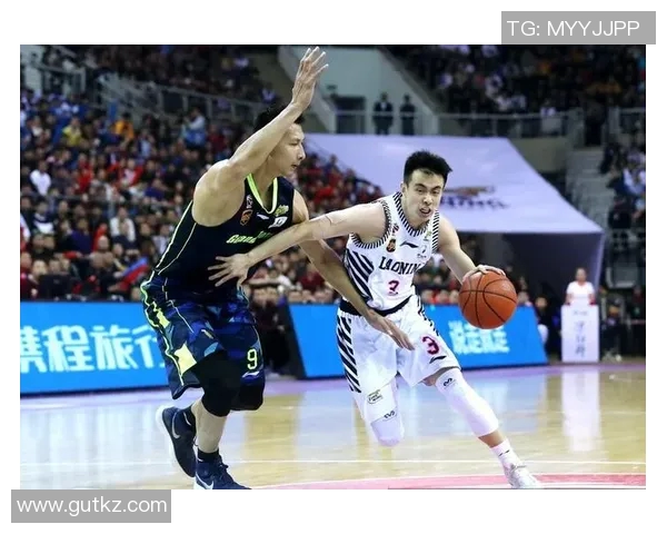 胡荷韬成功补位展现实力助力球队重回巅峰之路 胡荷韬成功补位展现实力助力球队重回巅峰之路