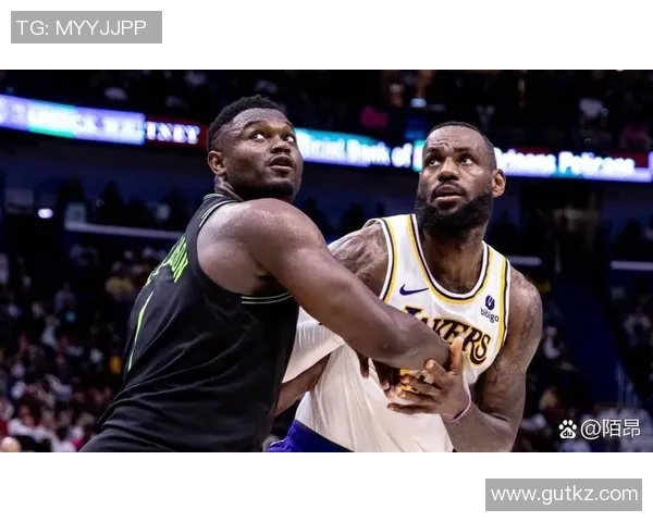 卡隆头球绝杀助力深圳新鹏城勇夺胜利展现强大团队精神