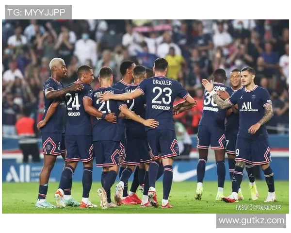 巴黎圣日耳曼取得法甲五连胜，卡瓦尼再现神勇状态助球队登顶排行榜