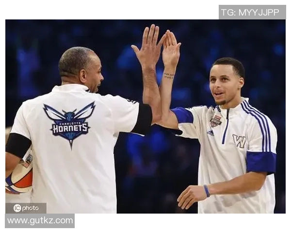 热火山姆逊成为球队新帅候选人专家认为其有望重塑球队管理体系